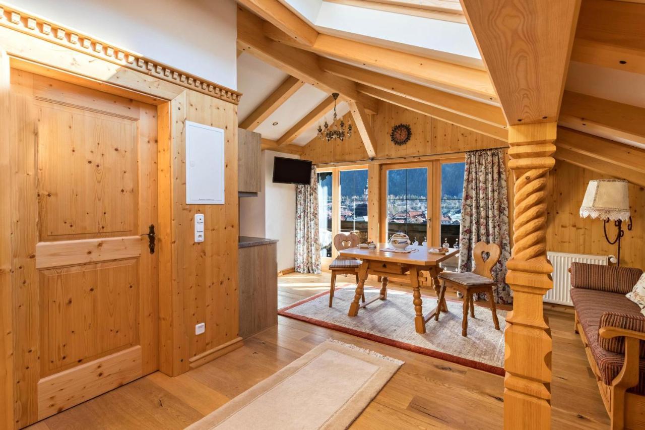 Ferienwohnung Bergkristall Mittenwald Exterior foto