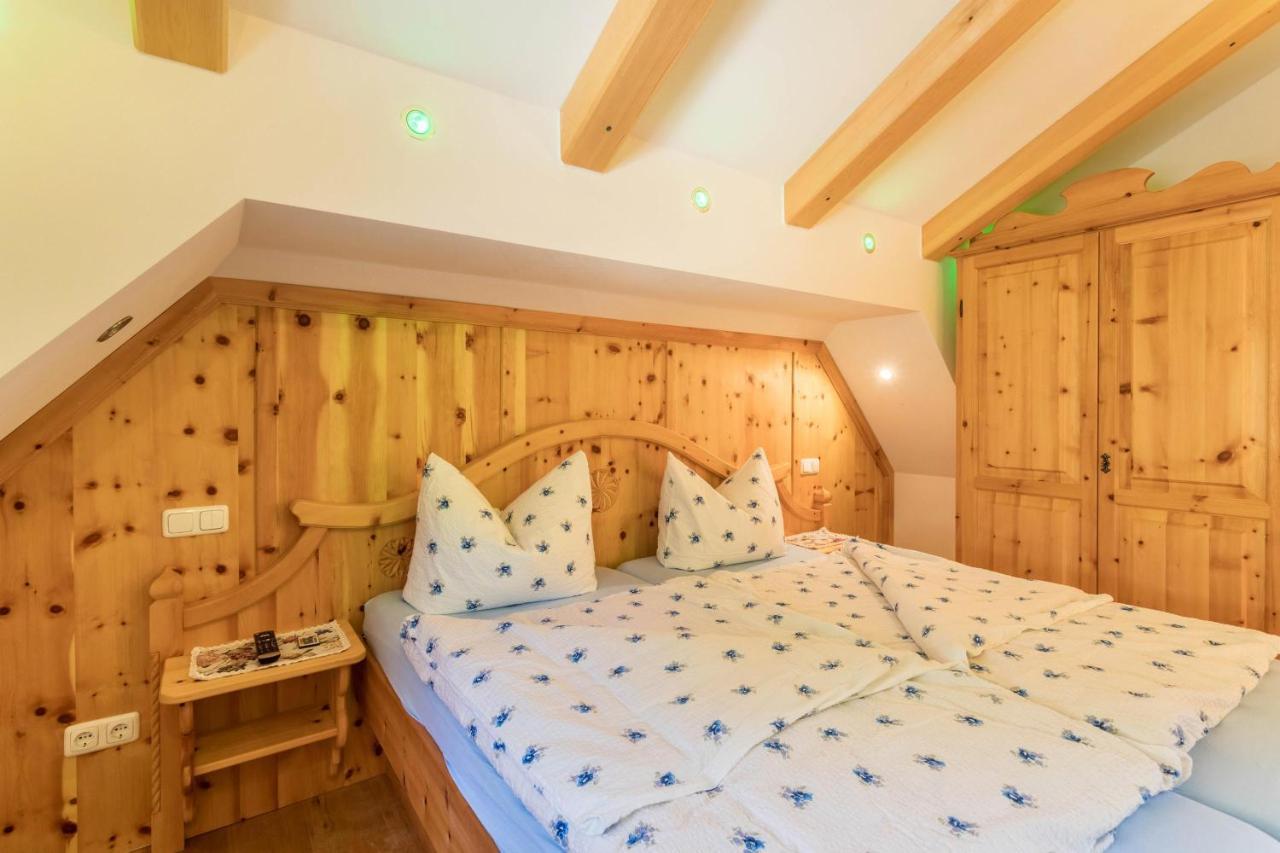 Ferienwohnung Bergkristall Mittenwald Exterior foto